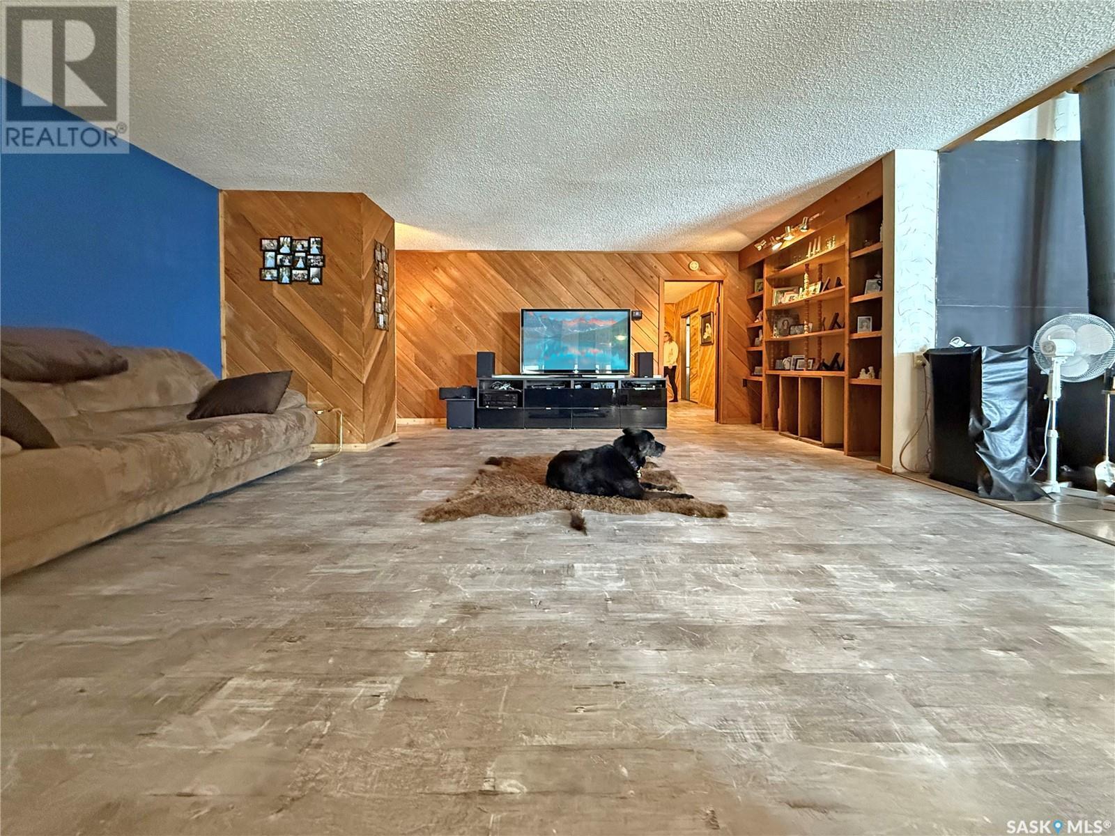 Melville Acreage, Cana Rm No. 214, SK - Indoor