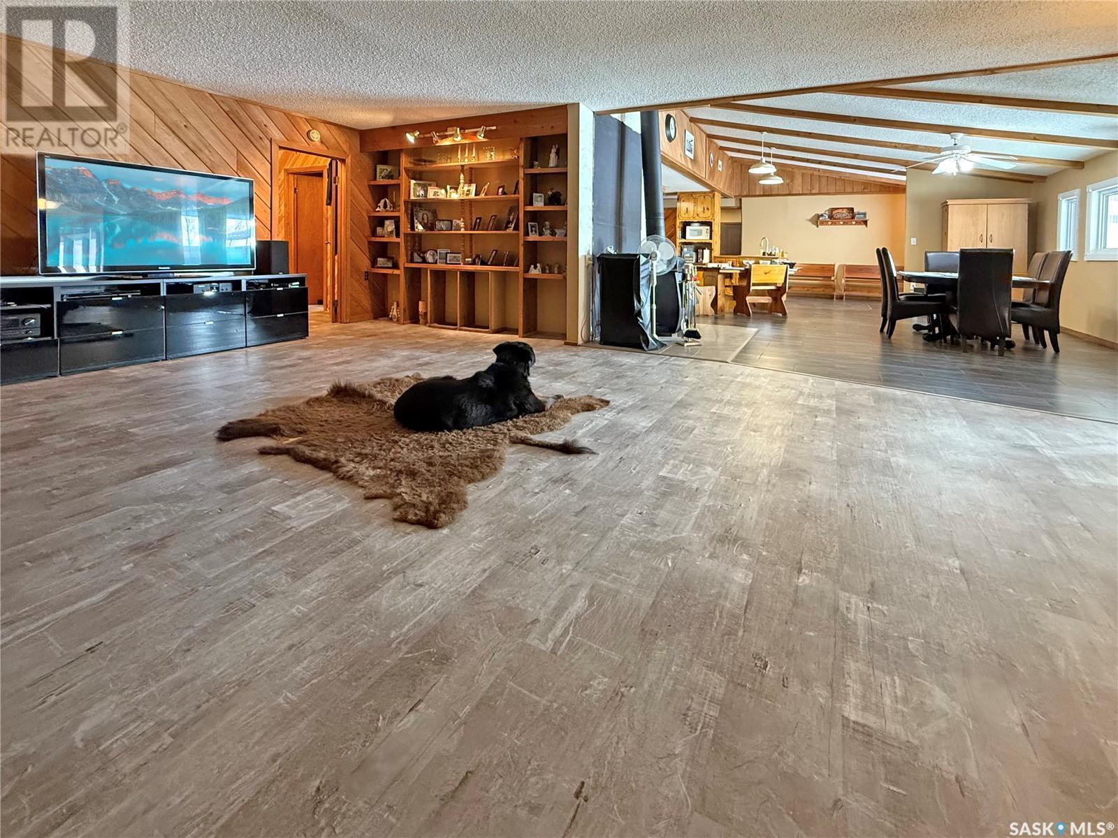 Melville Acreage, Cana Rm No. 214, SK - Indoor