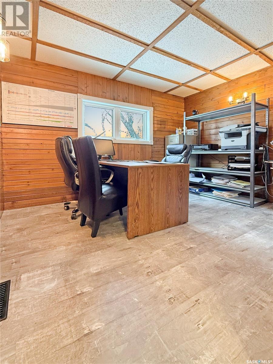 Melville Acreage, Cana Rm No. 214, SK - Indoor