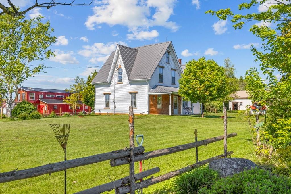 472 Route 20, Kensington, PE