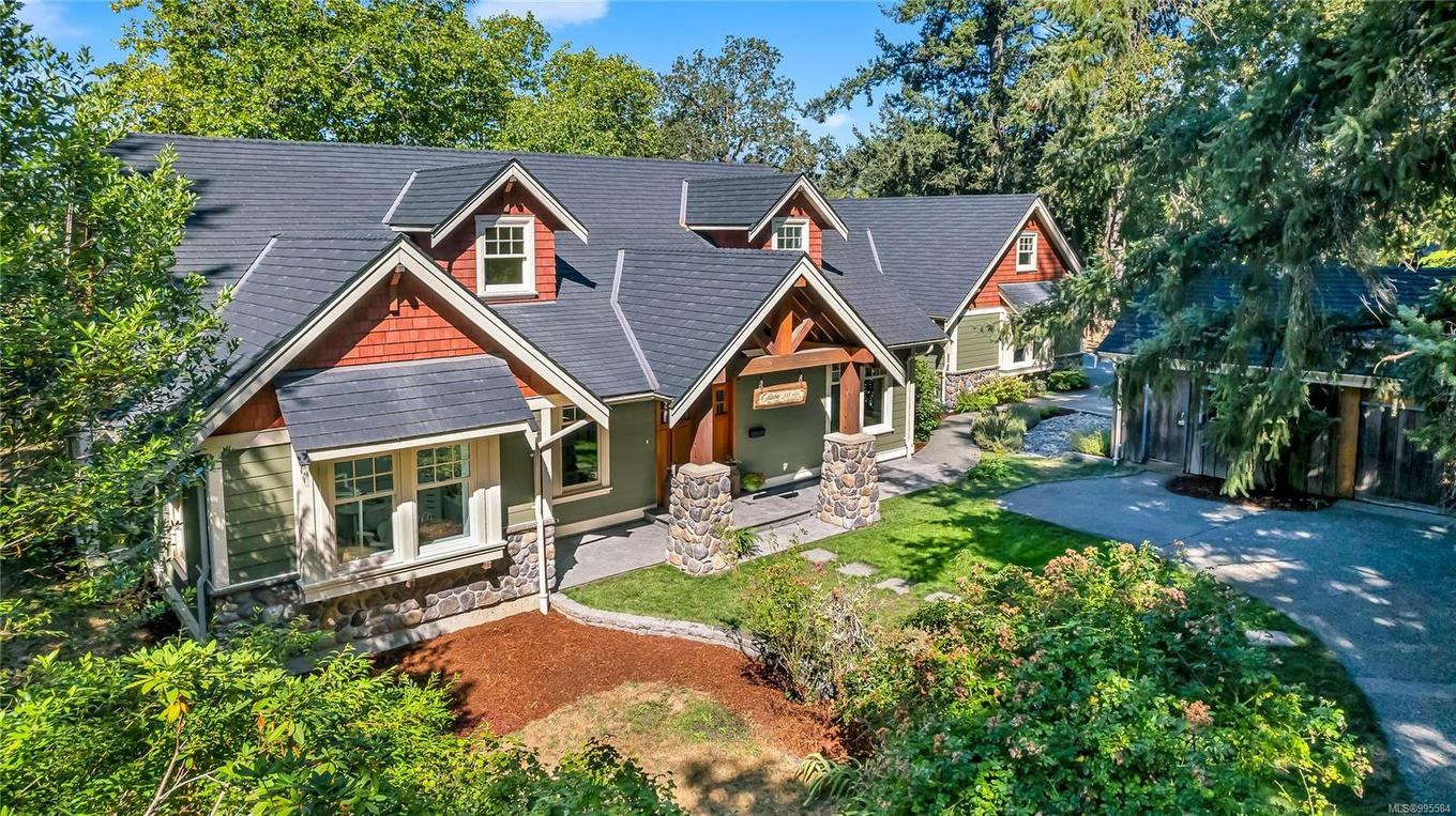 6140 Lakes Rd, Duncan, BC