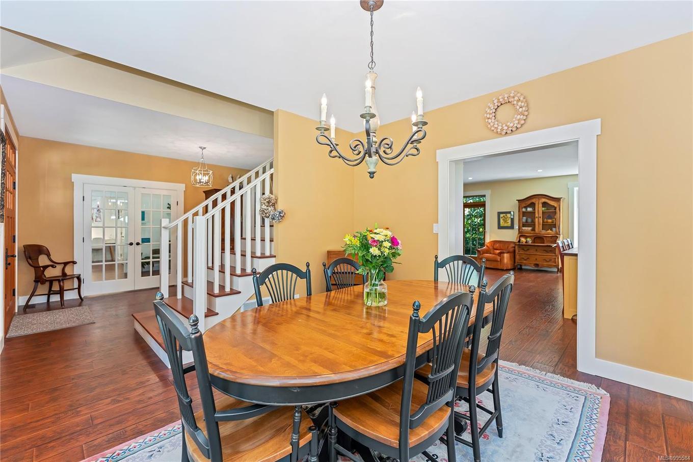 6140 Lakes Rd, Duncan, BC