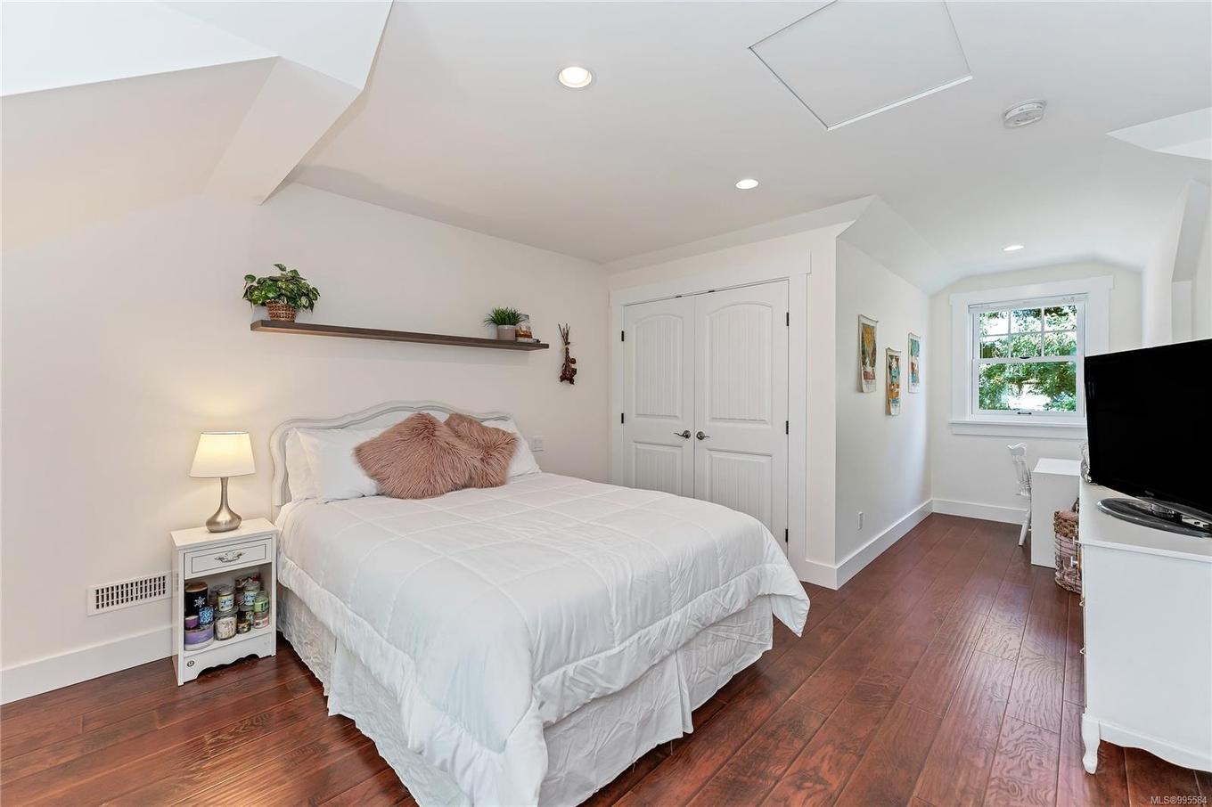 6140 Lakes Rd, Duncan, BC