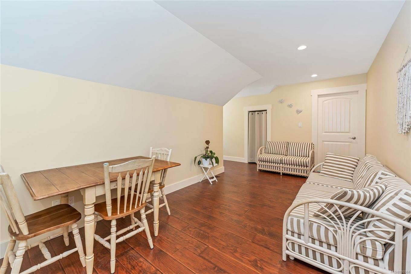 6140 Lakes Rd, Duncan, BC