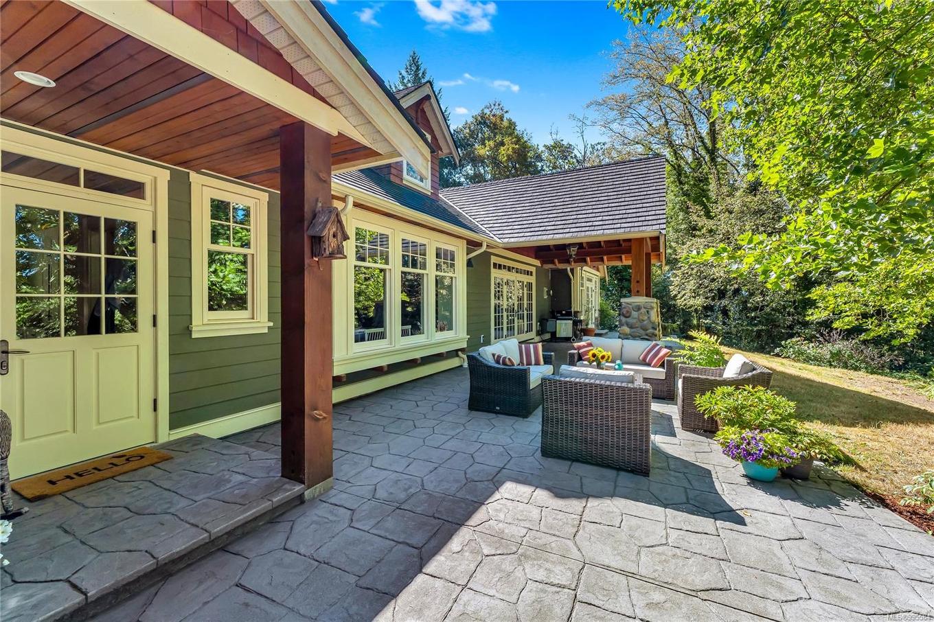 6140 Lakes Rd, Duncan, BC