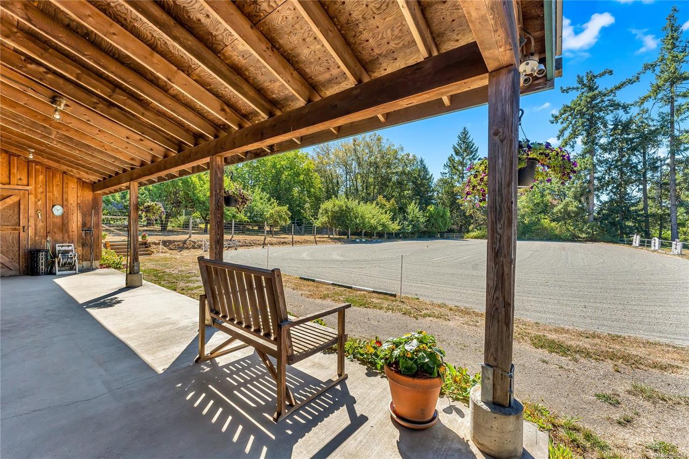 6140 Lakes Rd, Duncan, BC