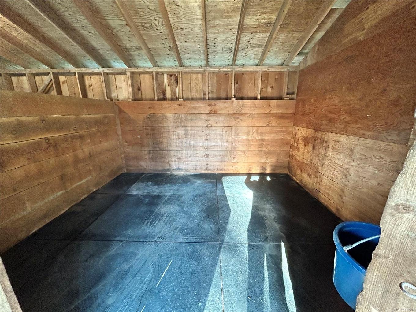 6140 Lakes Rd, Duncan, BC