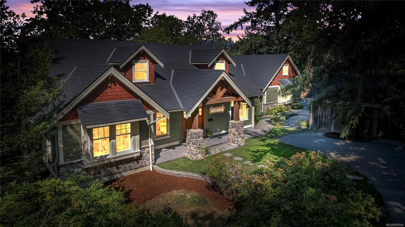 6140 Lakes Rd, Duncan, BC