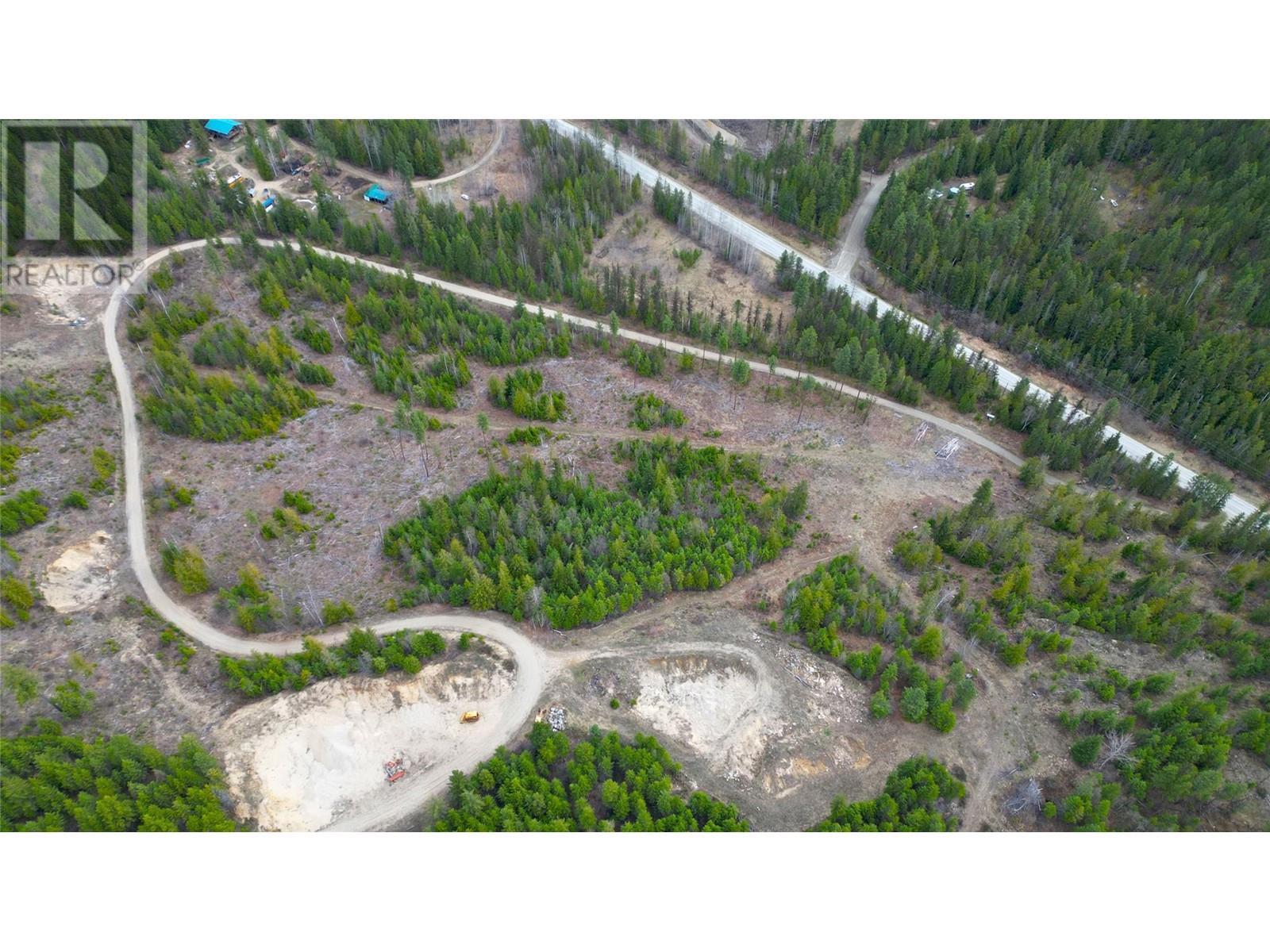 9300 6 Highway, Edgewood, BC