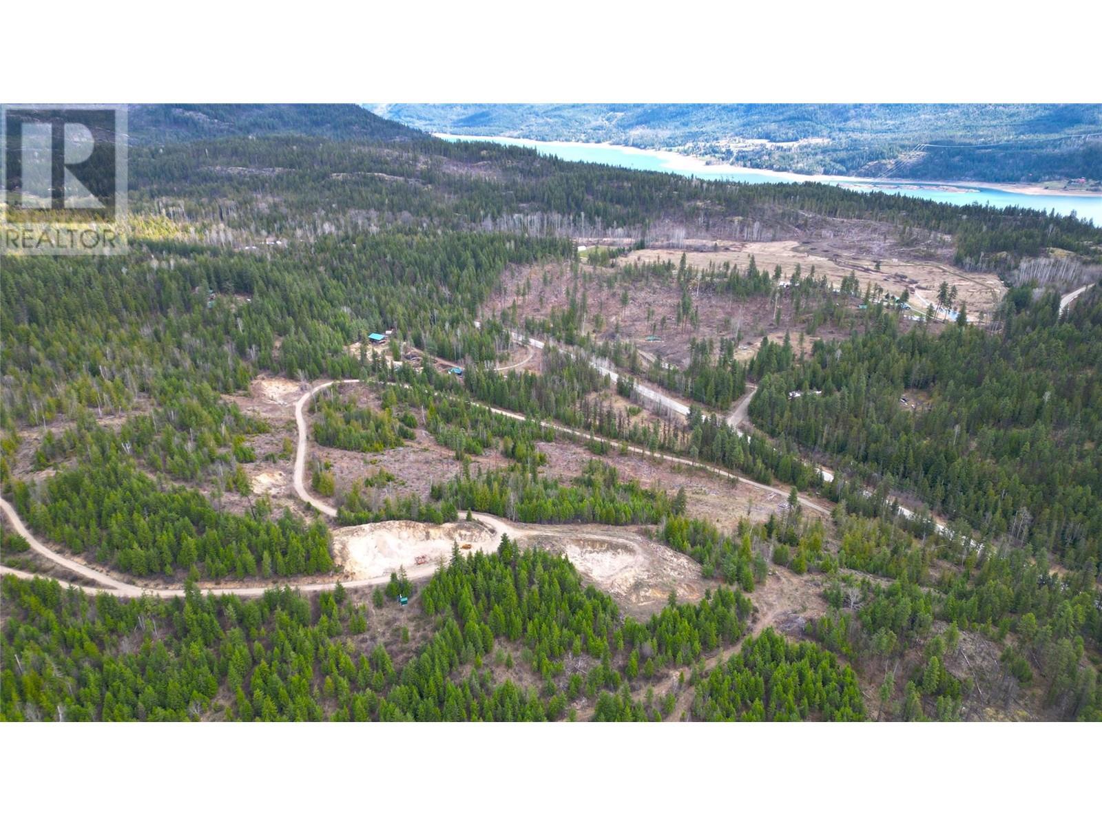 9300 6 Highway, Edgewood, BC