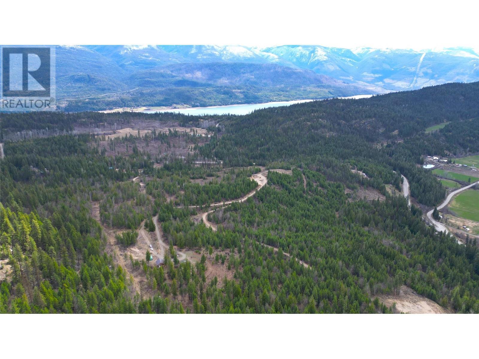 9300 6 Highway, Edgewood, BC