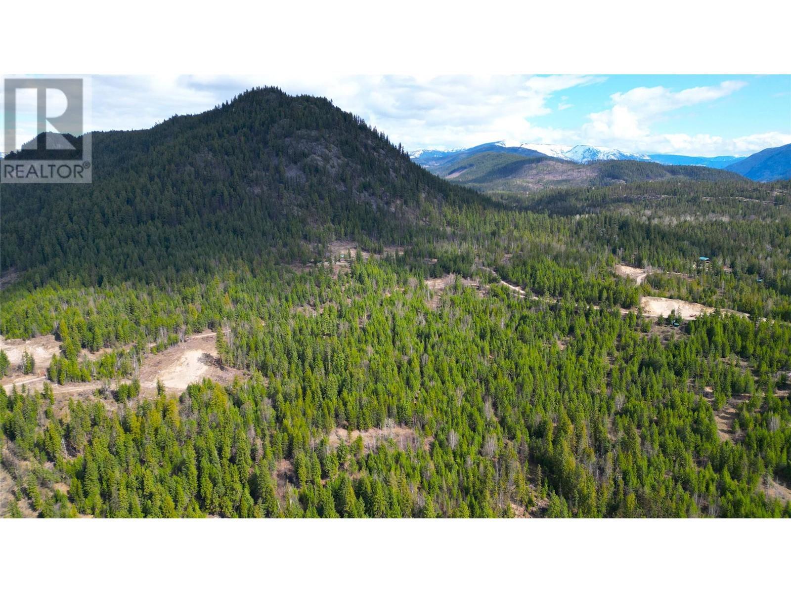 9300 6 Highway, Edgewood, BC