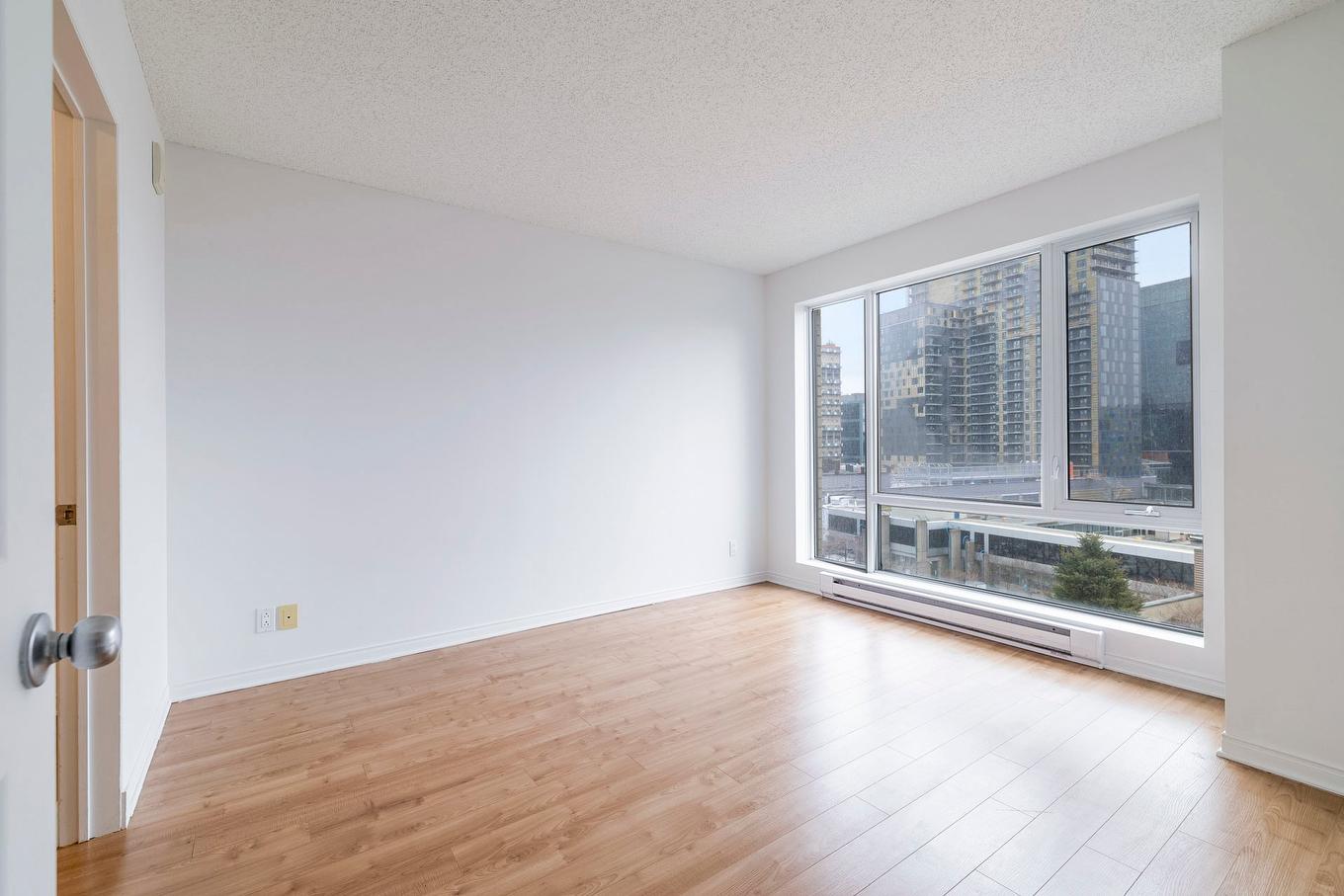 Primary bedroom - 807-15 Boul. La Fayette, Longueuil (Le Vieux-Longueuil), QC - Indoor Photo Showing Other Room