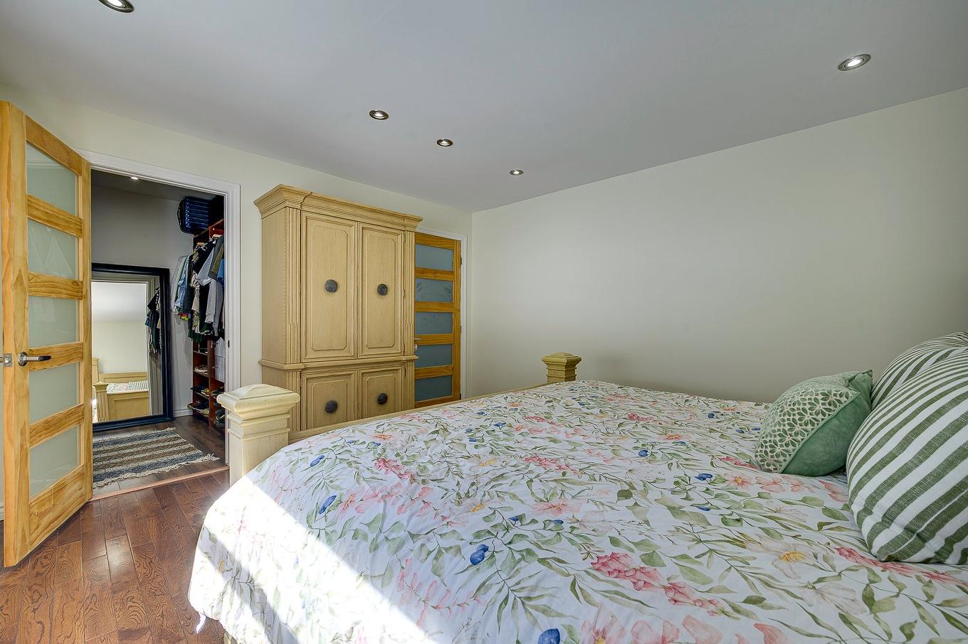 Chambre à coucher principale - 134 Ch. Black, Mille-Isles, QC - Indoor Photo Showing Bedroom