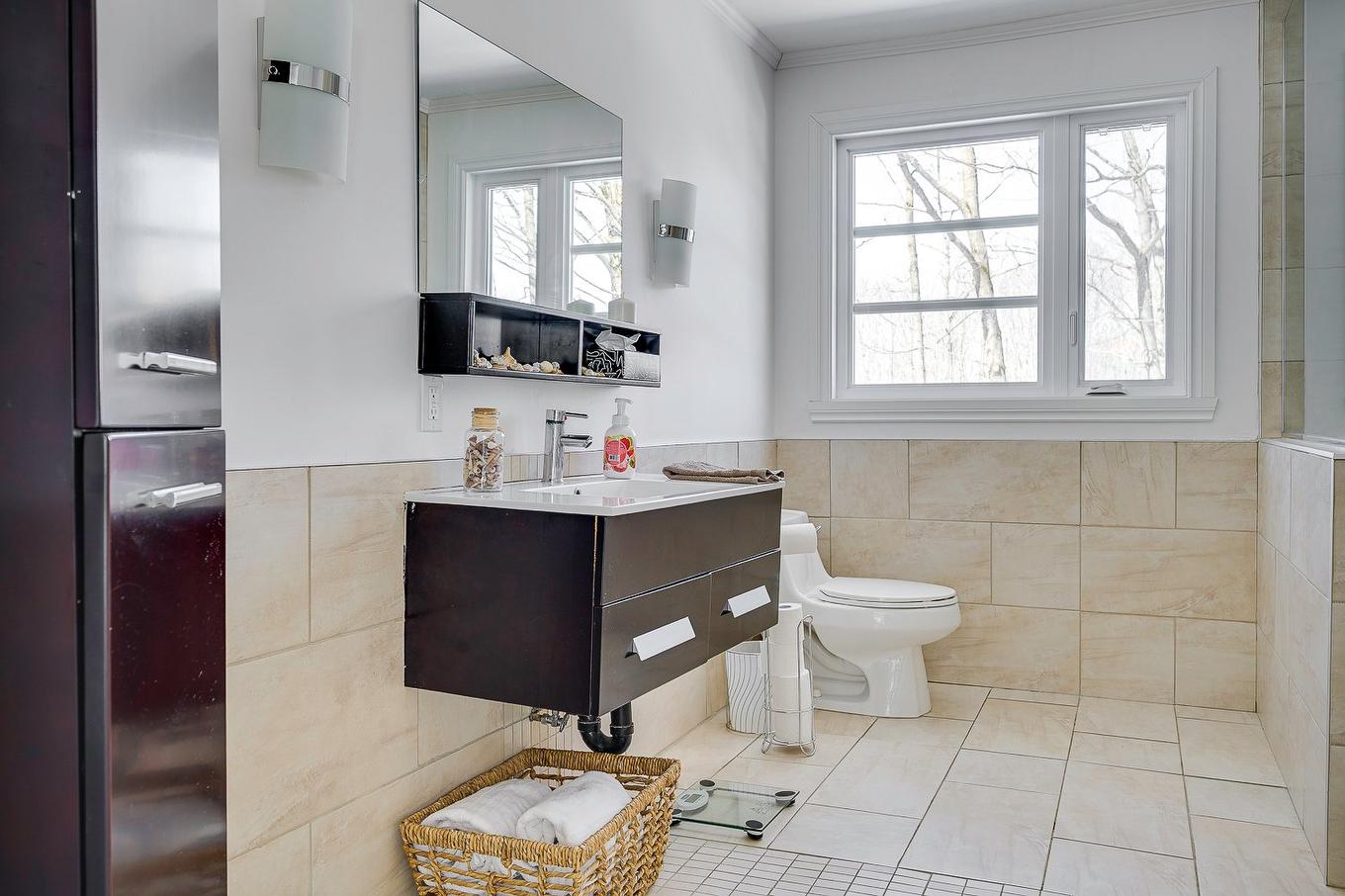 Salle de bains - 134 Ch. Black, Mille-Isles, QC - Indoor Photo Showing Bathroom