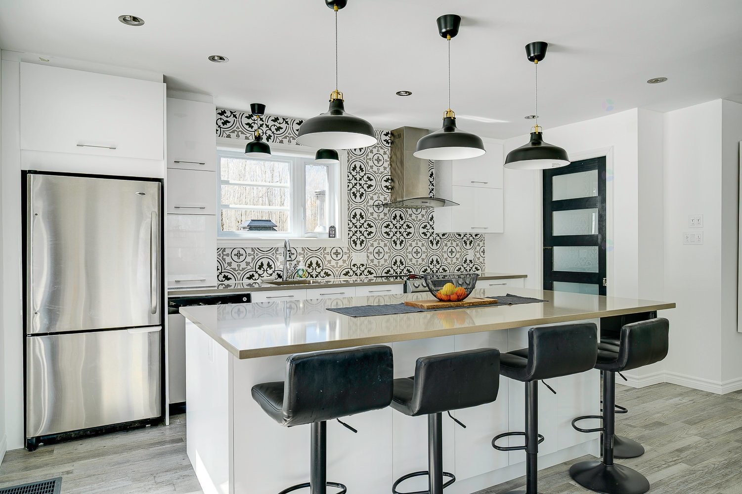 Kitchen - 134 Ch. Black, Mille-Isles, QC - Indoor Photo Showing Kitchen With Upgraded Kitchen