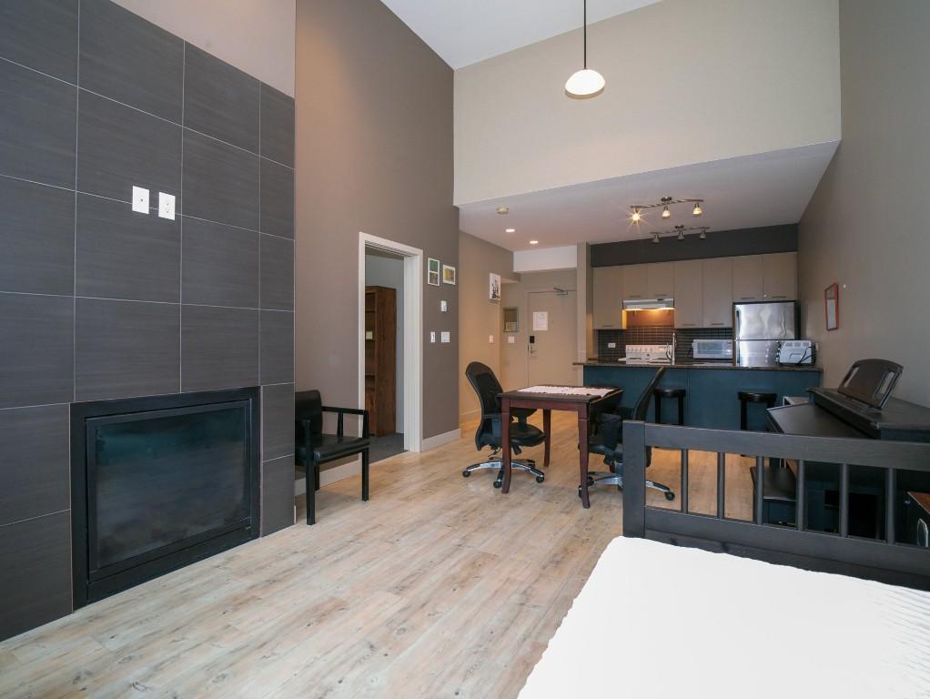 303-30 Monashee Road, Vernon, BC - Indoor With Fireplace