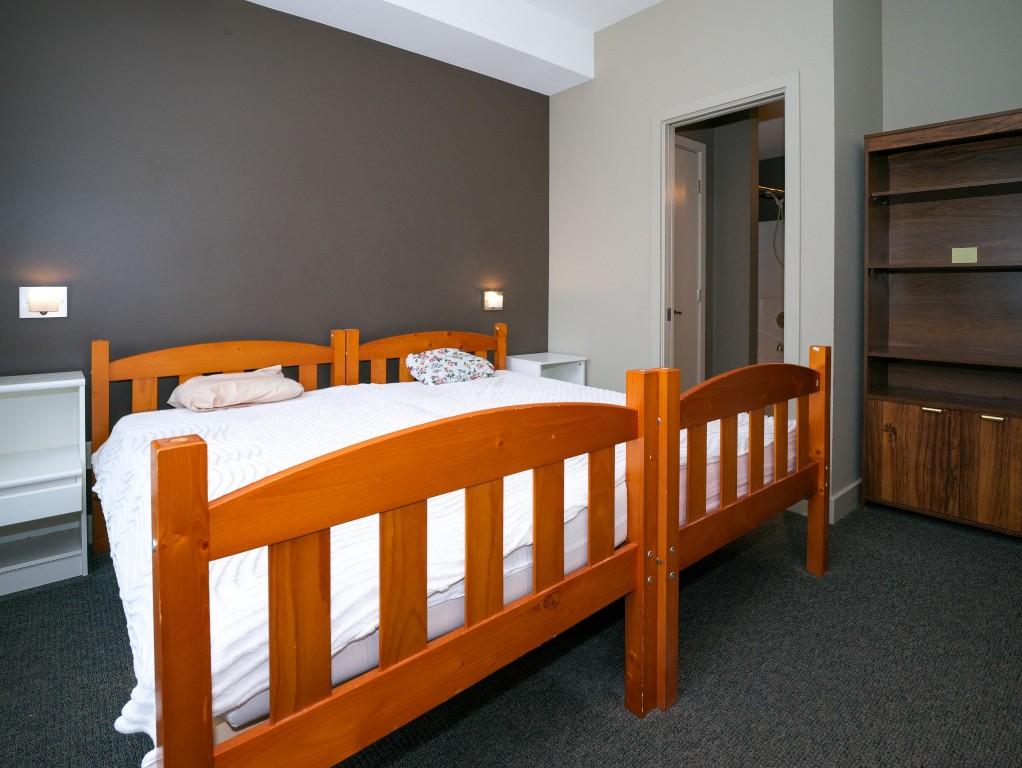 303-30 Monashee Road, Vernon, BC - Indoor Photo Showing Bedroom