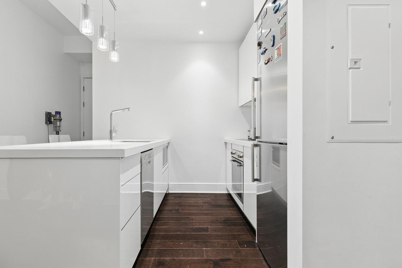 Kitchen - 1407-1188 Av. Union, Montréal (Ville-Marie), QC - Indoor