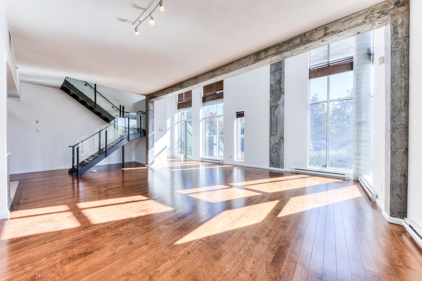 Salon - 123-210 Ch. Du Golf, Montréal (Verdun/Île-Des-Soeurs), QC - Indoor Photo Showing Other Room