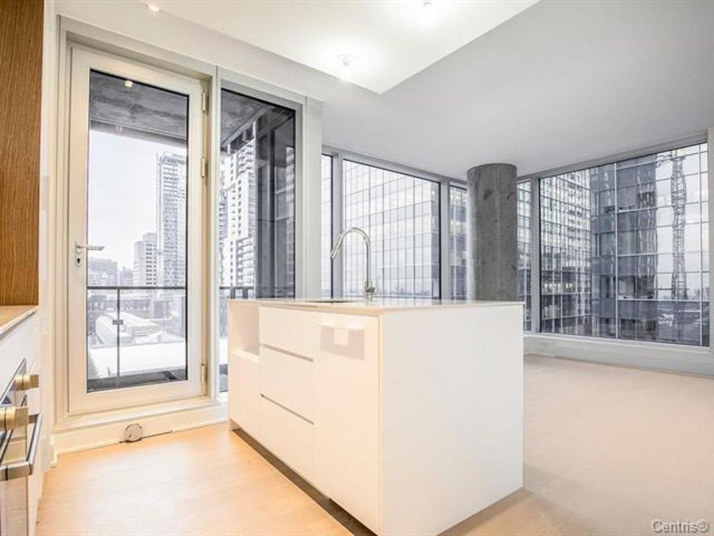 Cuisine - 1210-1020 Rue De La Montagne, Montréal (Ville-Marie), QC - Indoor