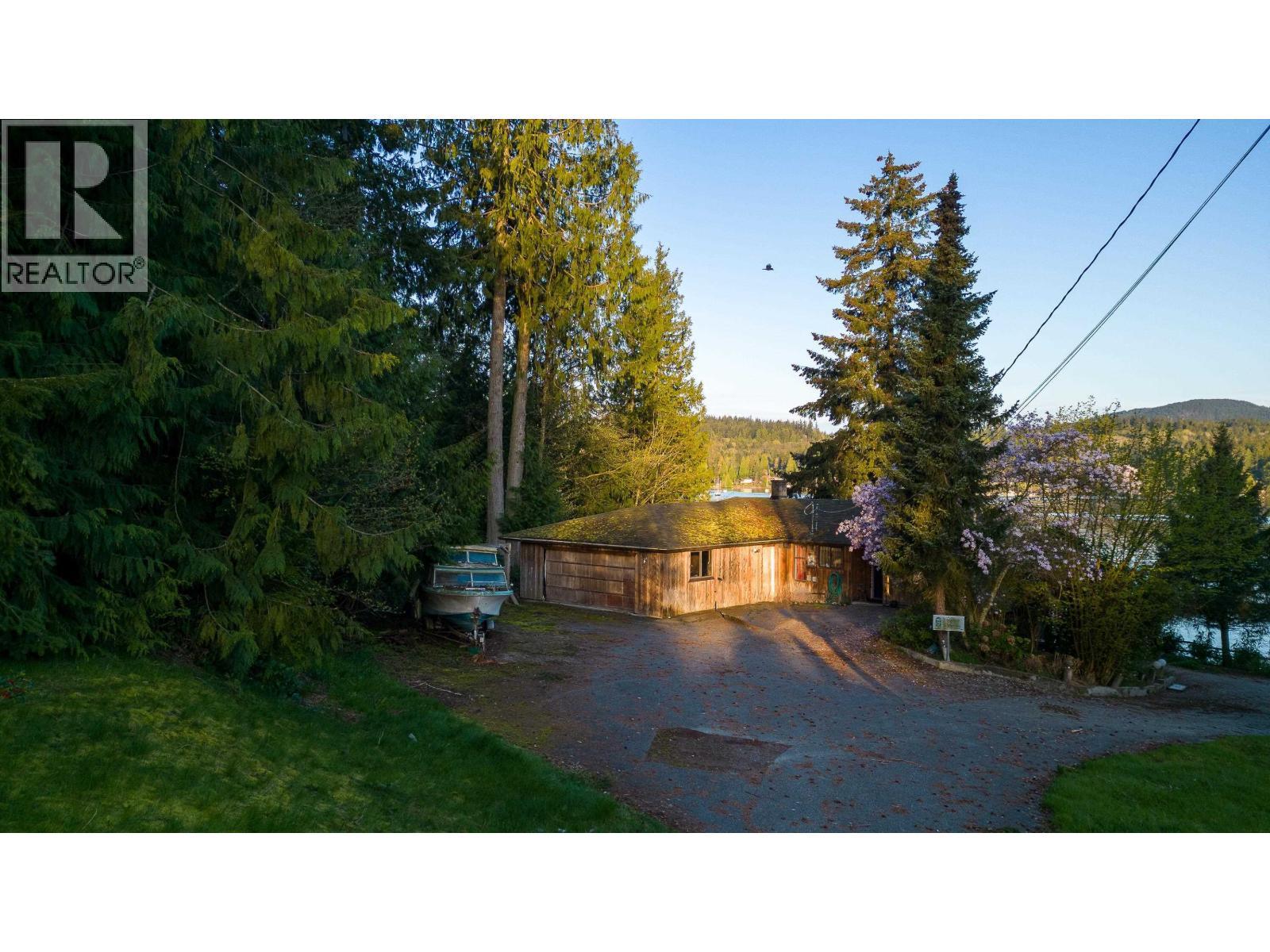 5591 Delta Road, Sechelt, BC