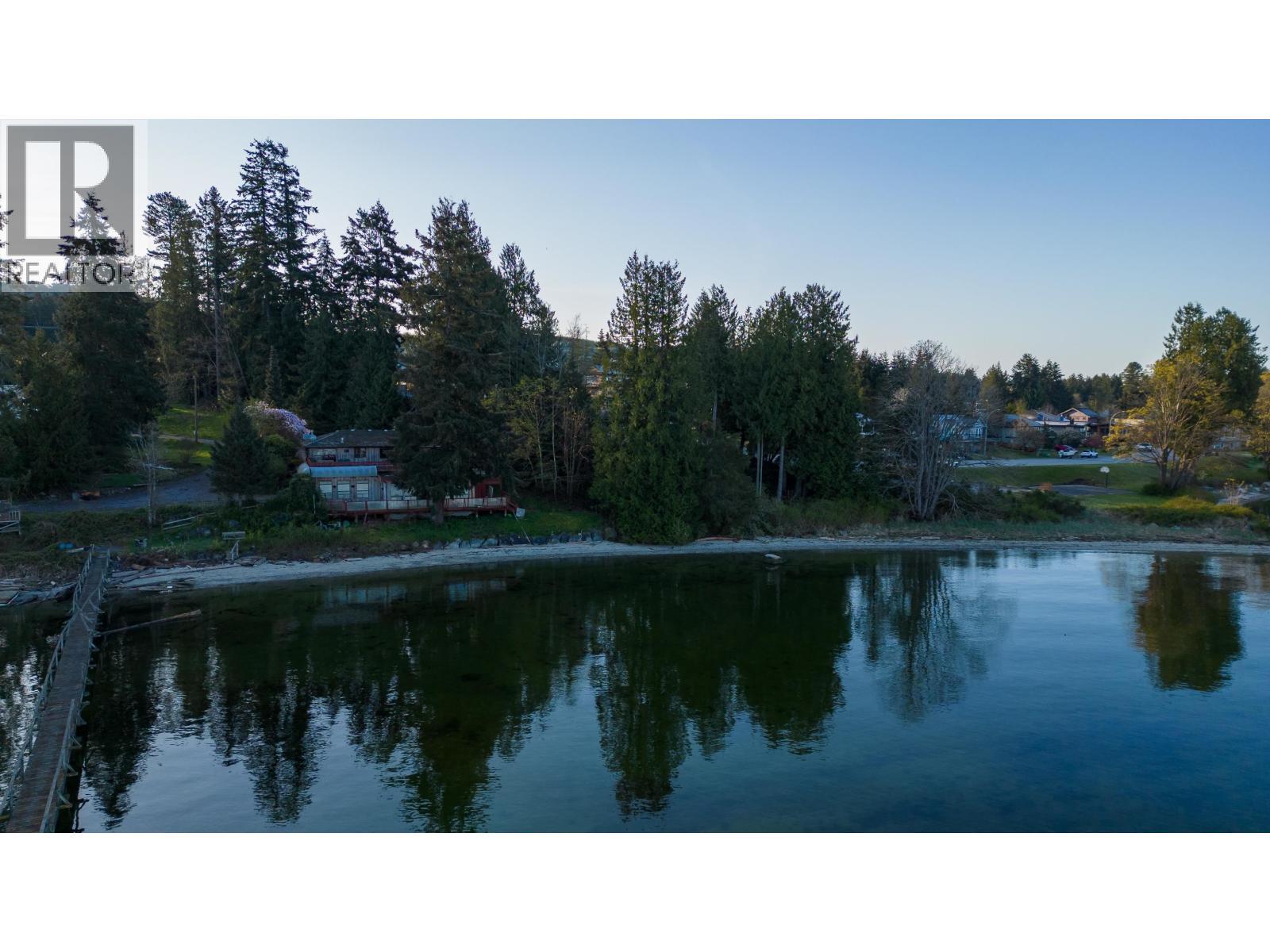 5591 Delta Road, Sechelt, BC