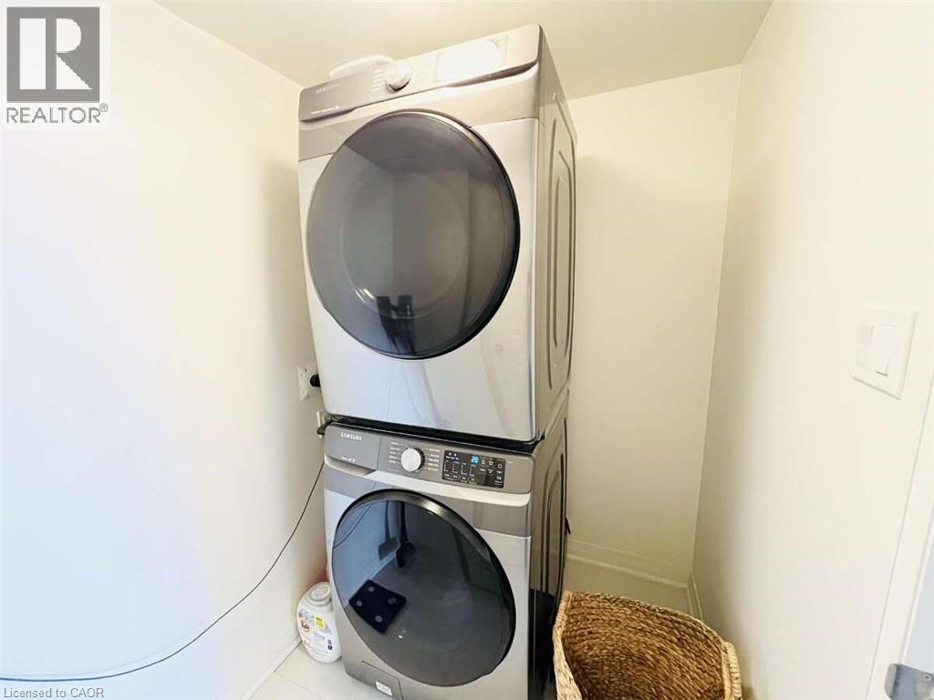 2255 Mcnab Lane Unit# 9, Mississauga, ON - Indoor Photo Showing Laundry Room