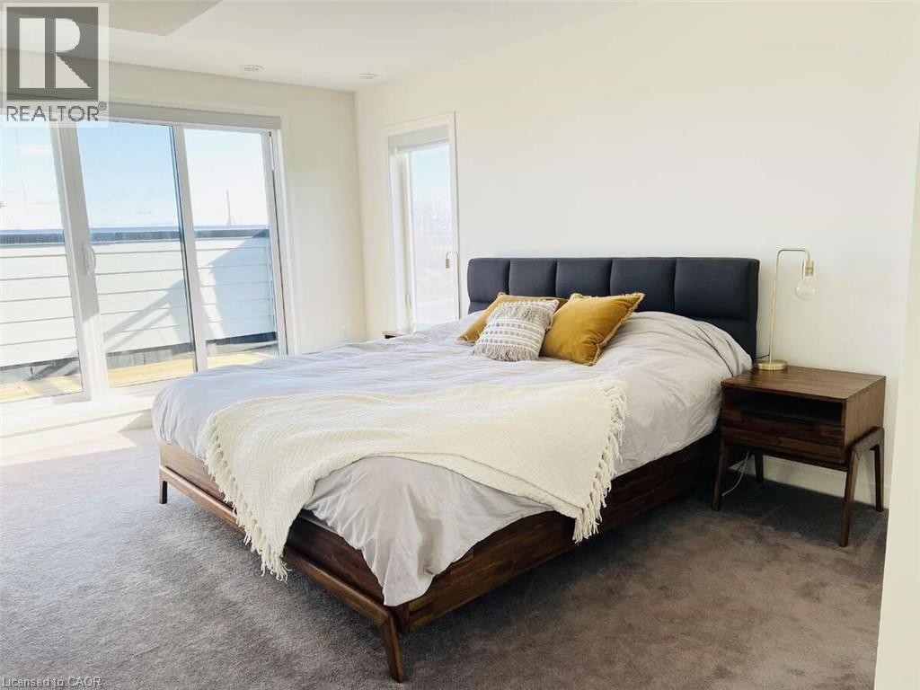 2255 Mcnab Lane Unit# 9, Mississauga, ON - Indoor Photo Showing Bedroom