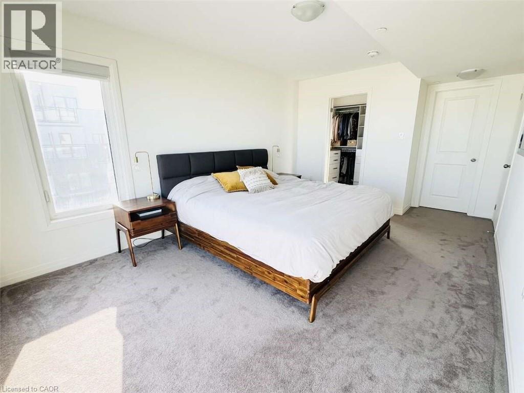 2255 Mcnab Lane Unit# 9, Mississauga, ON - Indoor Photo Showing Bedroom