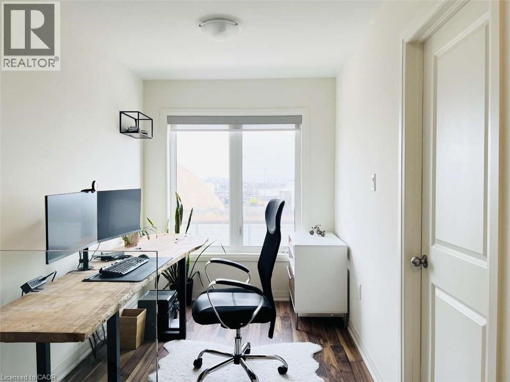 2255 Mcnab Lane Unit# 9, Mississauga, ON - Indoor Photo Showing Office