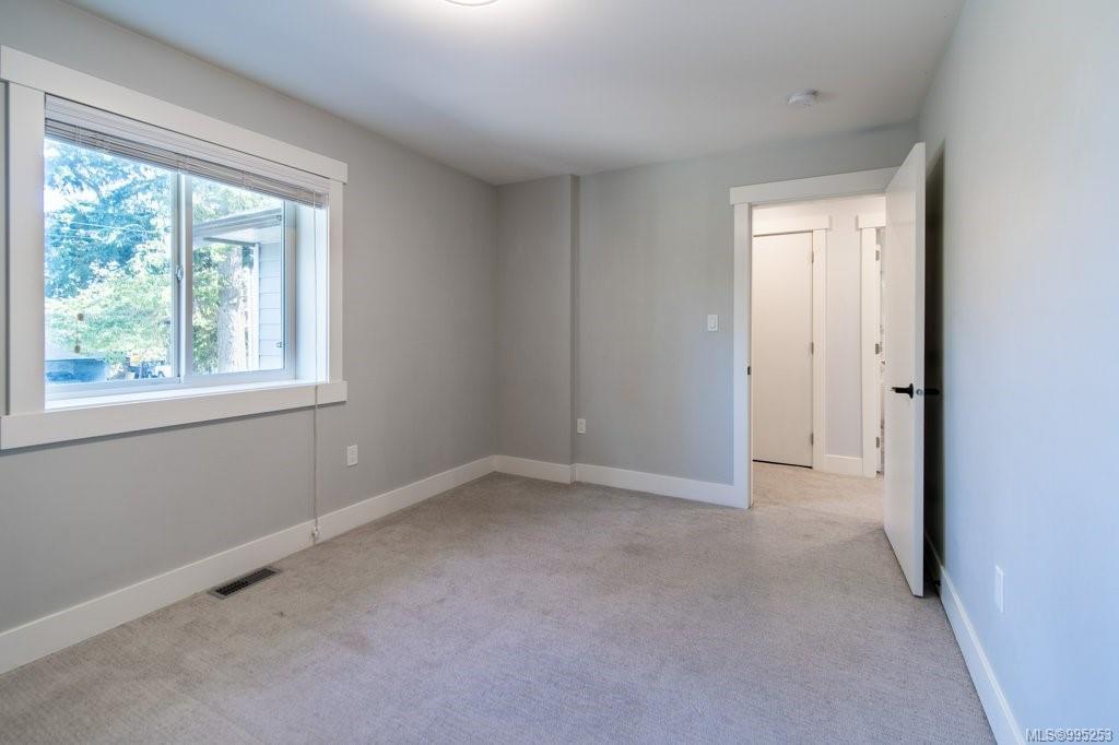 4462 Tyndall Ave, Saanich, BC