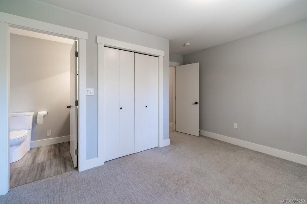 4462 Tyndall Ave, Saanich, BC