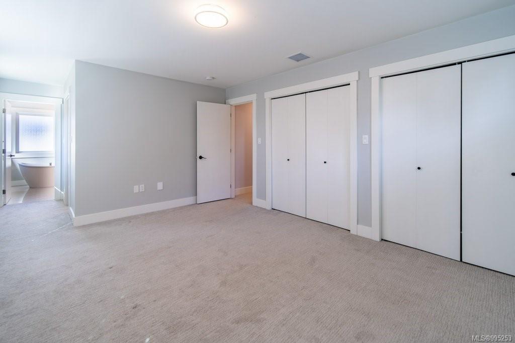 4462 Tyndall Ave, Saanich, BC