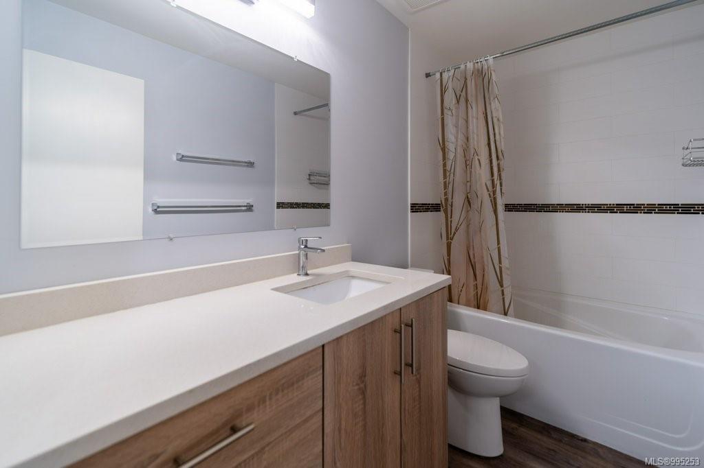 4462 Tyndall Ave, Saanich, BC