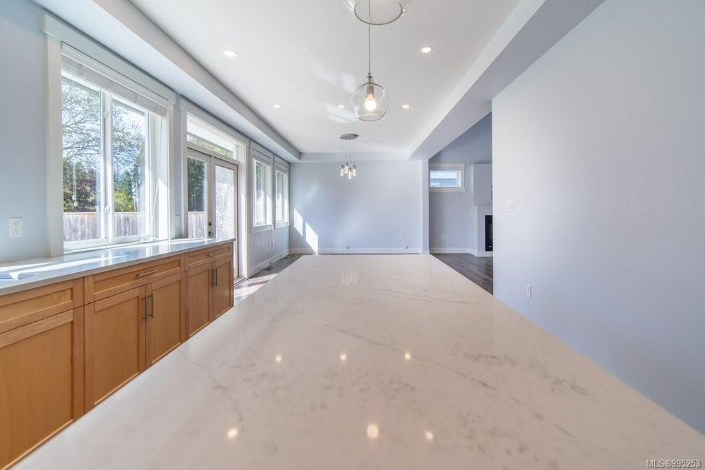 4462 Tyndall Ave, Saanich, BC