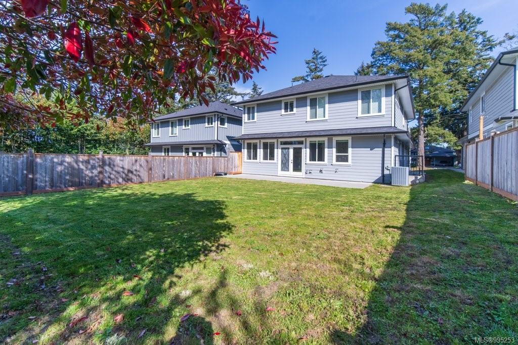 4462 Tyndall Ave, Saanich, BC