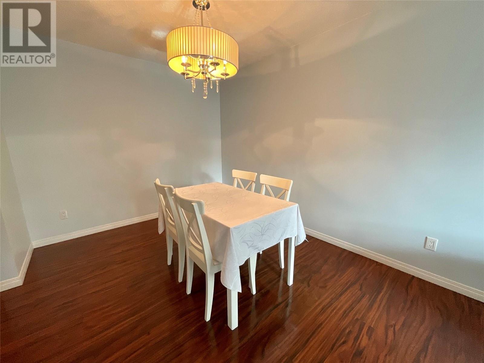 340 Northgate Unit# 214, Tumbler Ridge, BC - Indoor Photo Showing Dining Room