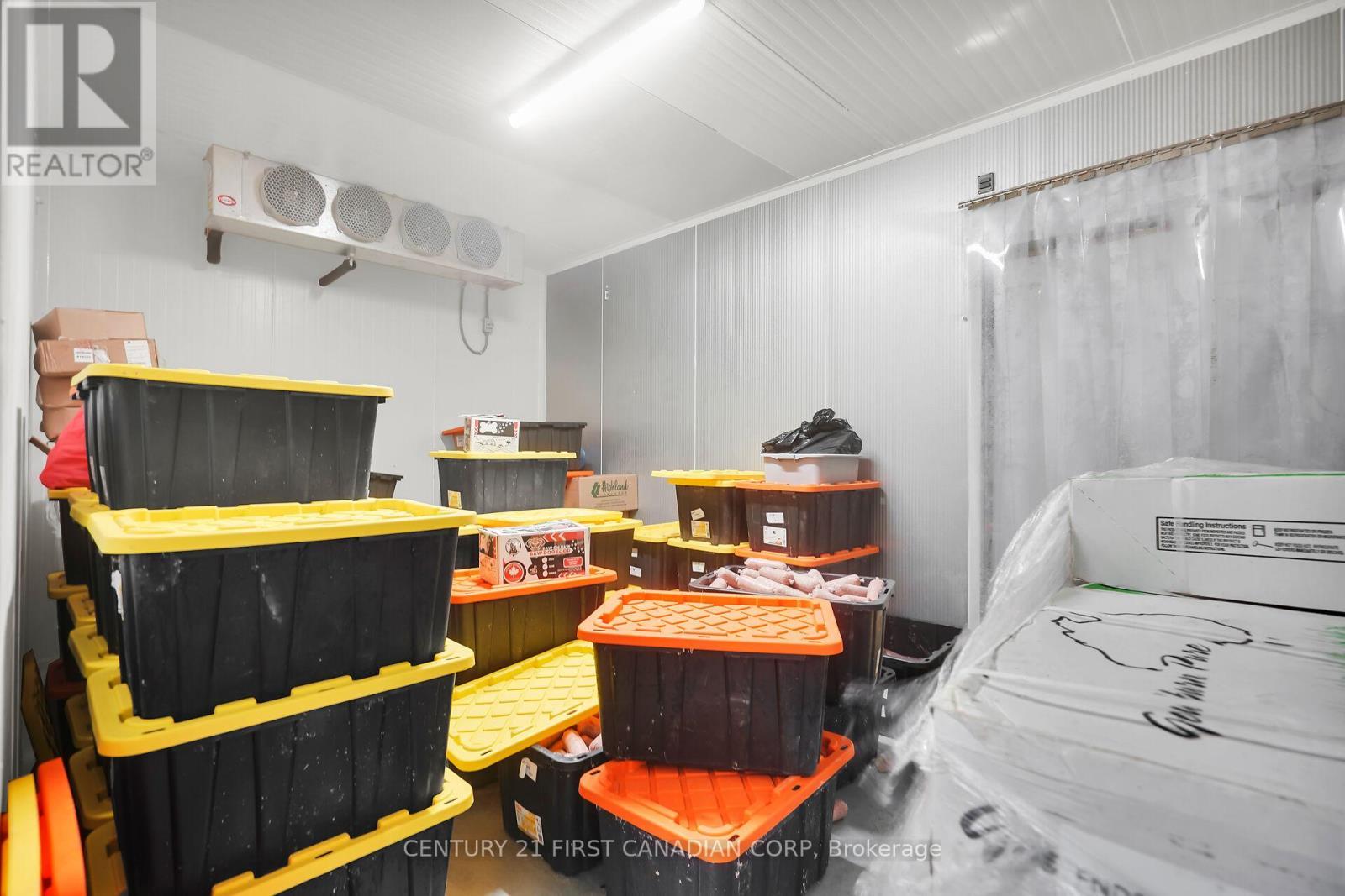 549 First Street, London East (East H), ON