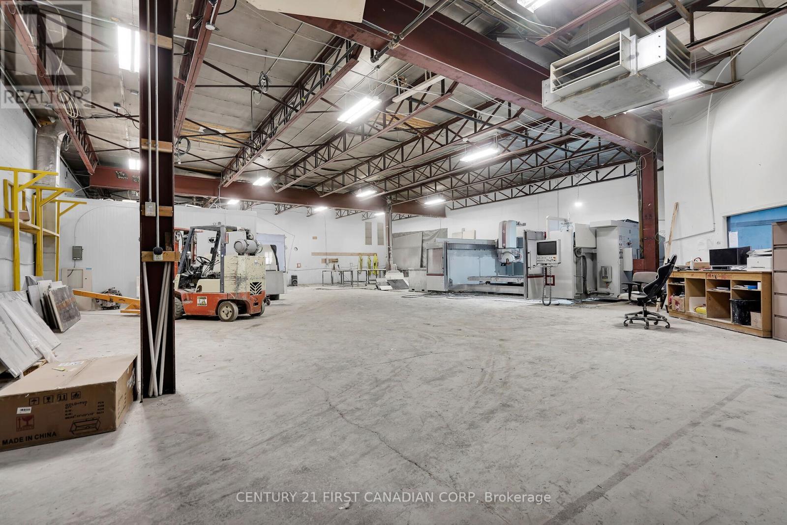 549 First Street, London East (East H), ON