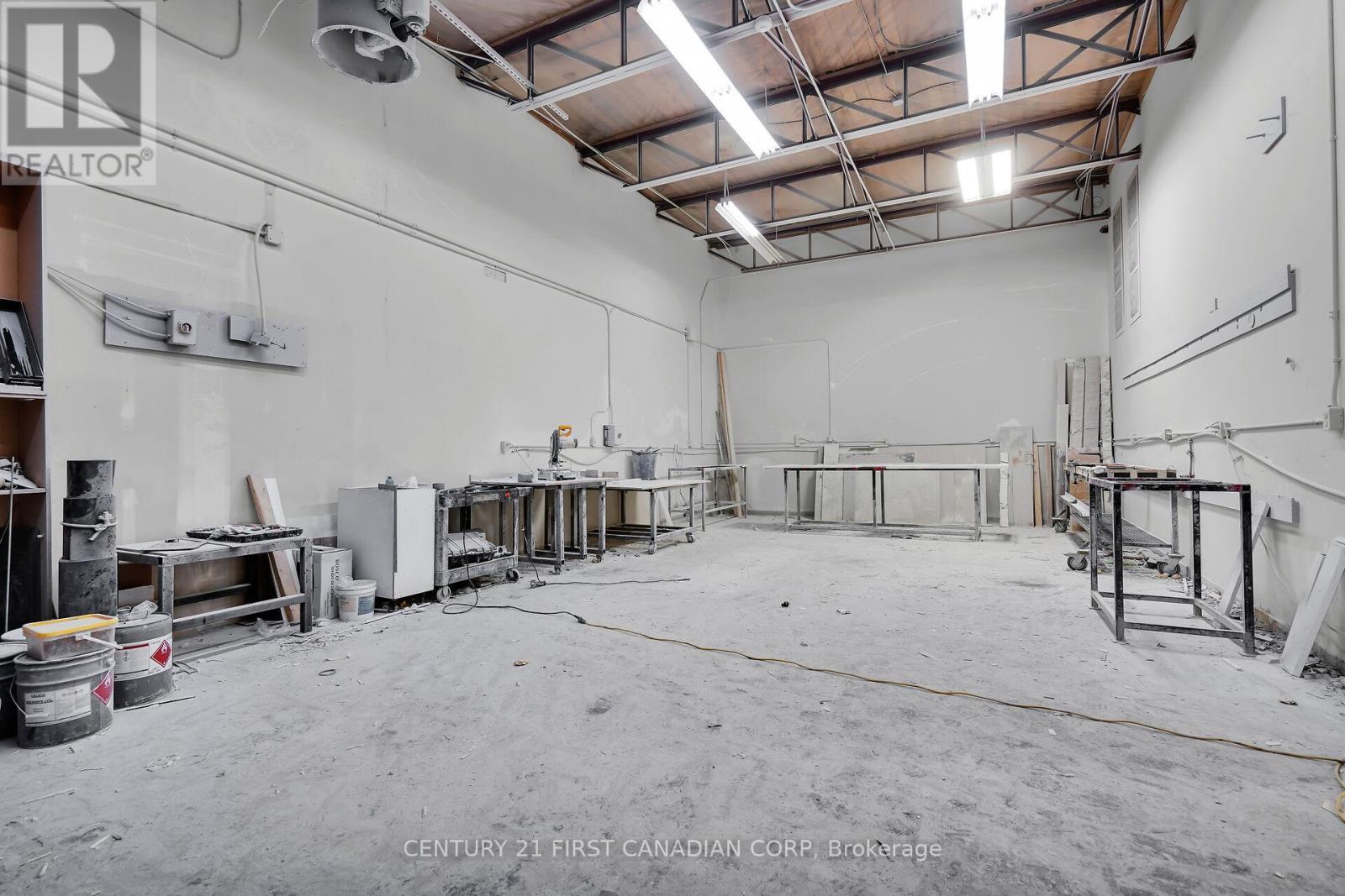 549 First Street, London East (East H), ON