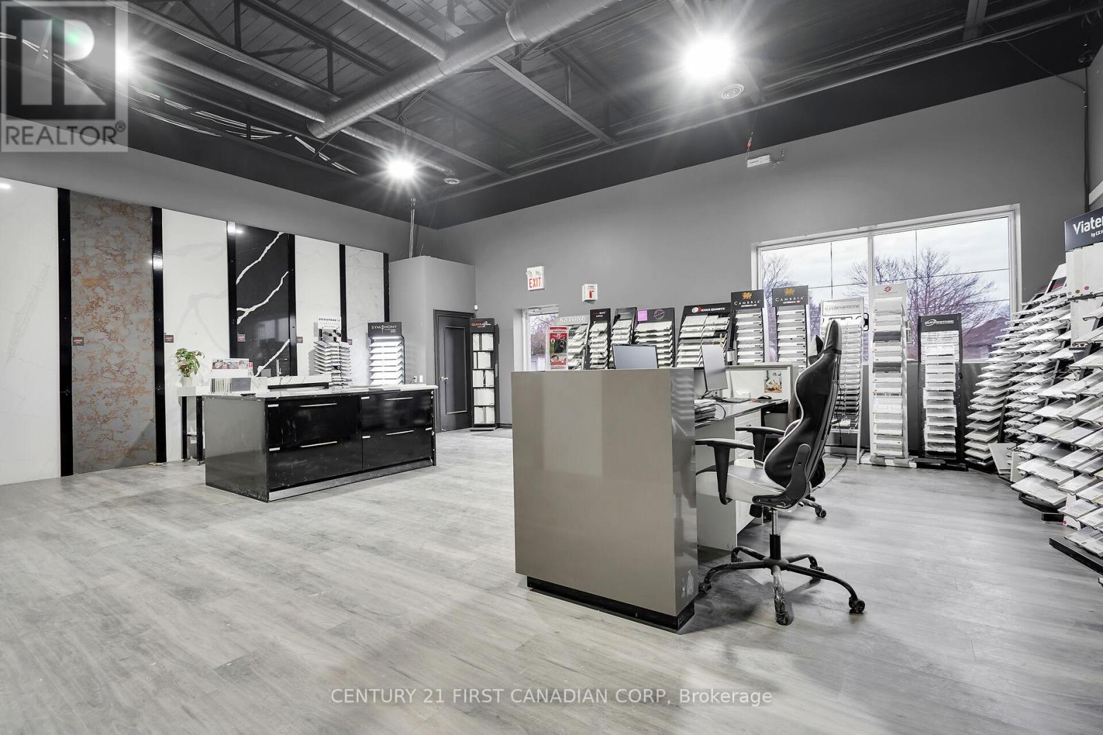 549 First Street, London East (East H), ON