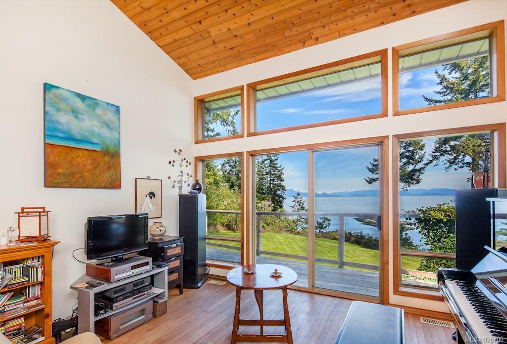 1180 Berry Point Rd, Gabriola Island, BC