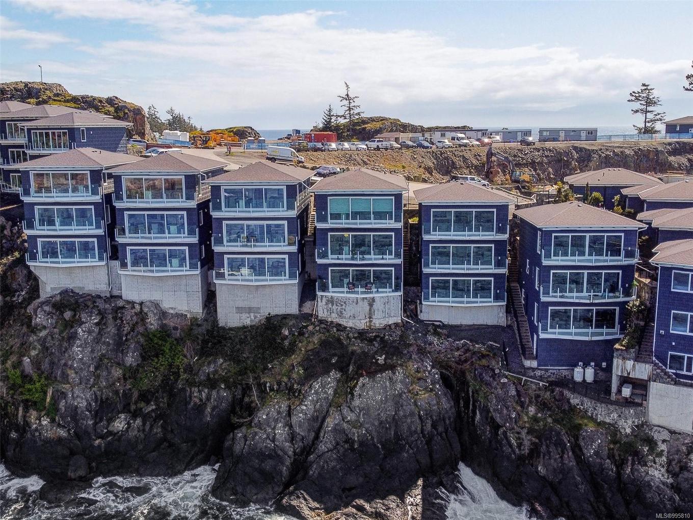 8B-1000 Sookepoint Pl, Sooke, BC - Outdoor