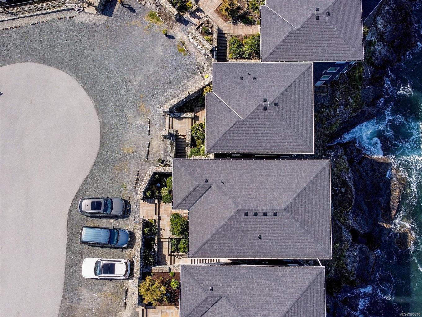 8B-1000 Sookepoint Pl, Sooke, BC - Outdoor