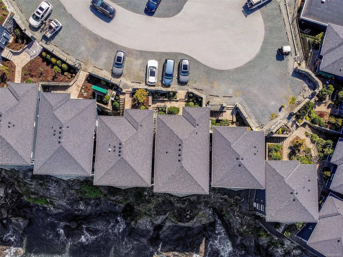 8B-1000 Sookepoint Pl, Sooke, BC - Outdoor