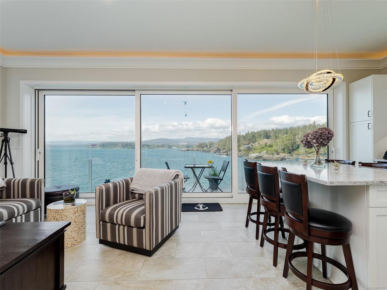 8B-1000 Sookepoint Pl, Sooke, BC - Indoor