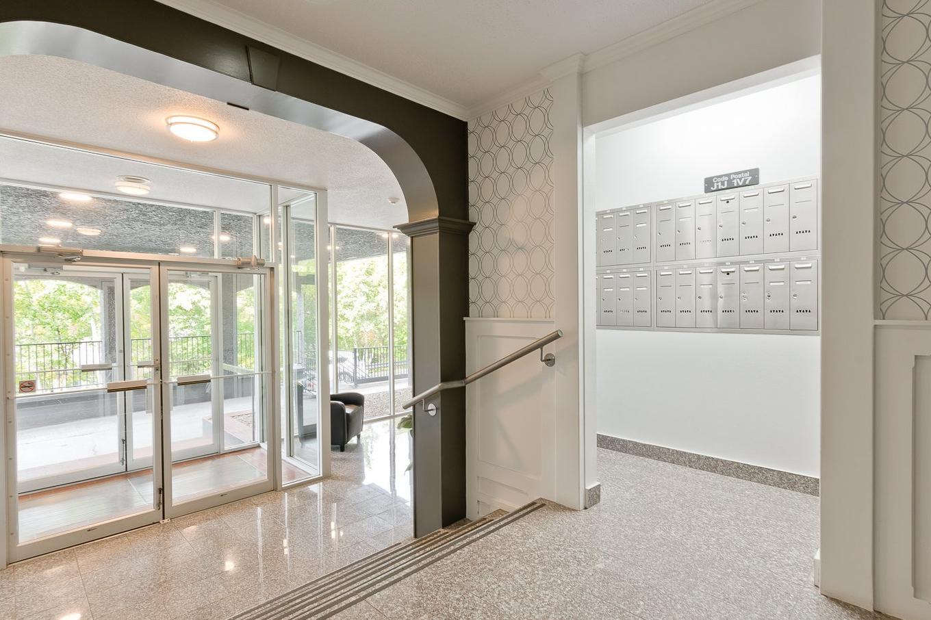 Hall d'entrée/Vestibule - 209-2600 Boul. De Portland, Sherbrooke (Les Nations), QC - Indoor Photo Showing Other Room