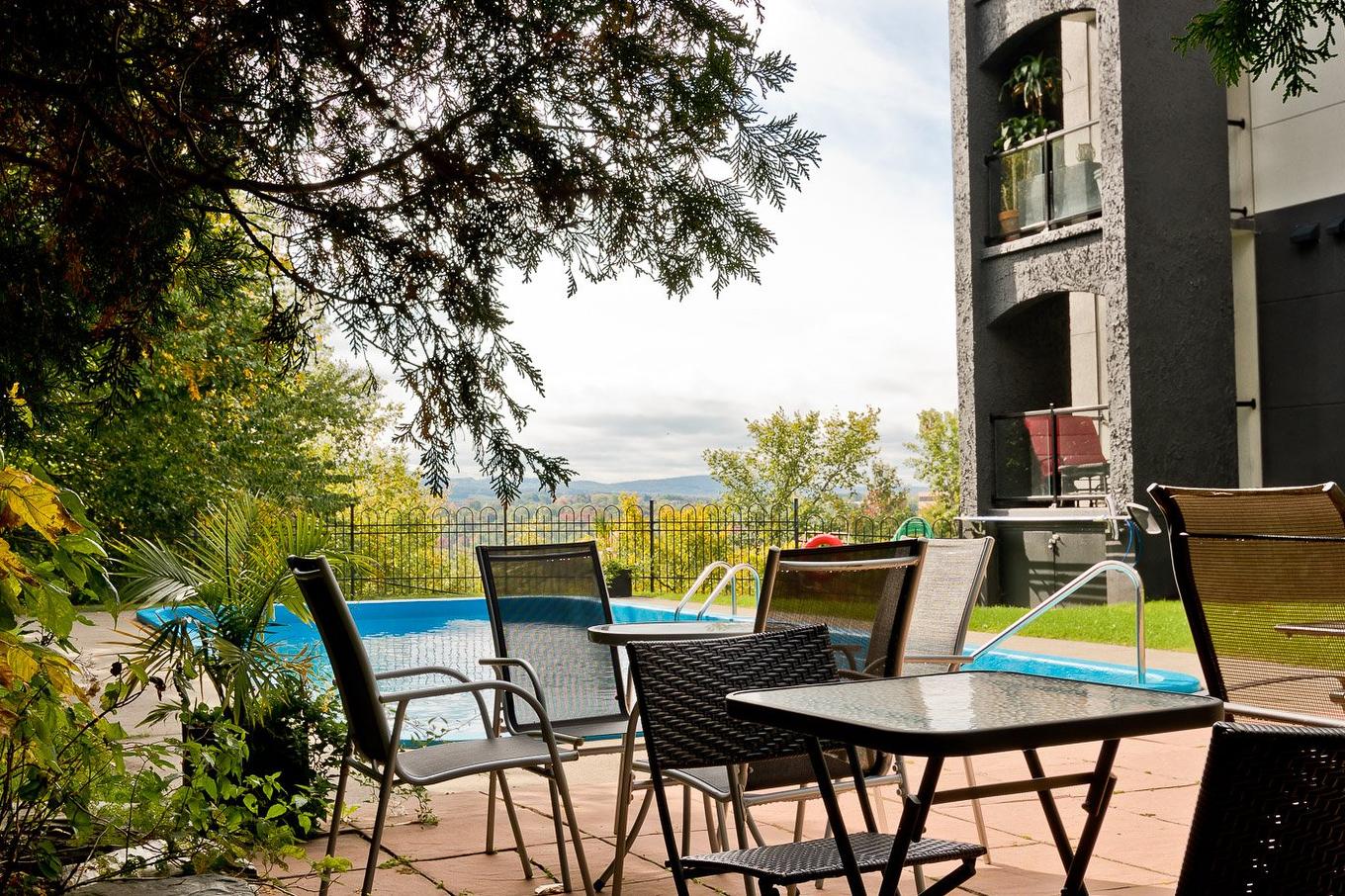 Extérieur - 209-2600 Boul. De Portland, Sherbrooke (Les Nations), QC - Outdoor