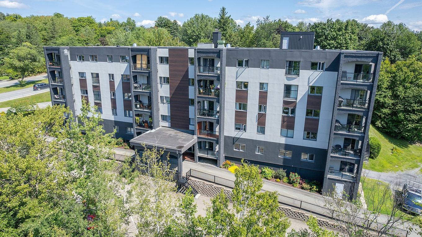 Photo aérienne - 209-2600 Boul. De Portland, Sherbrooke (Les Nations), QC - Outdoor With Facade